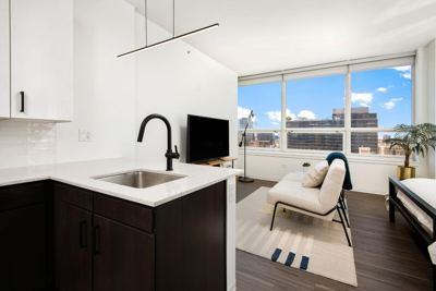 Studio for rent — 765 W Adams St, Chicago 2