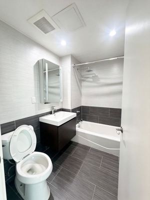 1 BR for rent — 14238 37th Ave #13T, Flushing 3