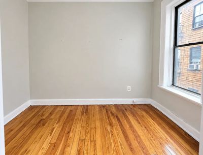1 BR for rent — 232 Meserole St #15, Brooklyn 3