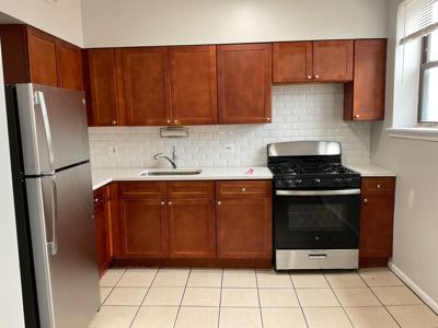 4 BR for rent — 6223 S University Ave #306, Chicago 1