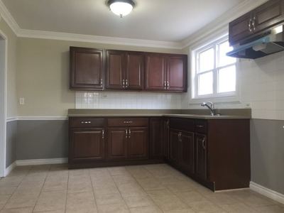 3 BR for rent — 8028 S Kenton Ave, Chicago 2