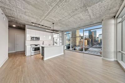 Studio for rent — 808 N Wells St, Chicago 2