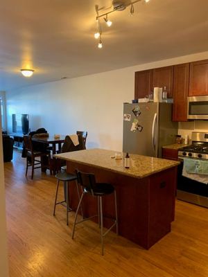 2 BR for rent — 2000 W Warren Blvd, Chicago 3
