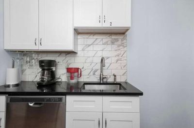 3 BR for rent — 3301 W Belle Plaine Ave #2R, Chicago 3