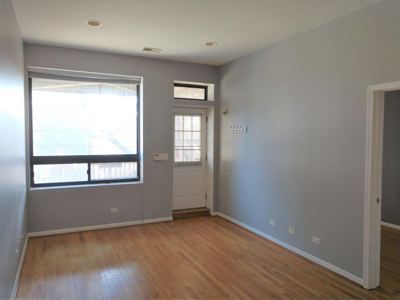 1 BR for rent — 817 N Hoyne Ave APT 3E, Chicago 2