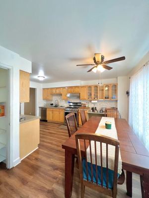 3 BR for rent — 1706 W Thome Ave, Chicago 2