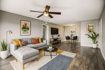 1 BR for rent — 1911 Willow Creek Dr, Austin 3