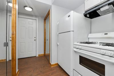 Studio for rent — 3148-50 W Marquette Rd, Chicago 1