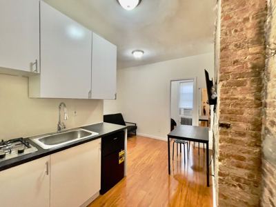 1 BR for rent — 522 E 11th St #12A, New York 3